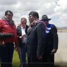 MINISTRO DE VIVIENDA Y GOBERNADOR REGIONAL (E) AGUSTIN LUQUE CHAYÑA, VISITAN SECTOR PATASCACHI CENTRO POBLADO DE PUQUIS DISTRITO DE TARACO PROVINCIA DE HUANCANE, PARA VIAVILIZAR DEFENSA RIVEREÑA DEL RÍO RAMIS.