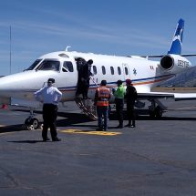 REGRESAN VUELO PRIVADO POR NO TENER AUTORIZACIÓN