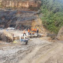 Nota de Prensa <hr> CON ÉXITO SE RETOMÓ CON LABORES DE EJECUCIÓN DE LA OBRA PUENTE CCAHUANACO EN SANDIA