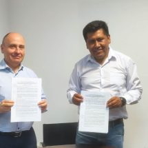 Nota de Prensa<hr>FIRMAN CONVENIO DE COOPERACIÓN PARA MEJORAR EDUCACIÓN SUPERIOR EN AZÁNGARO