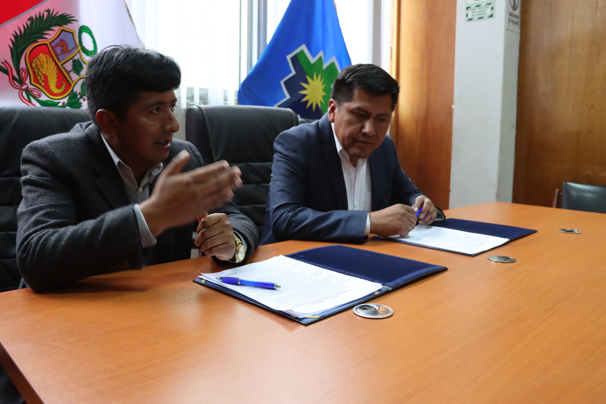 Nota de Prensa  GOBIERNO REGIONAL PUNO Y MUNICIPALIDAD DE PHARA-SANDIA FIRMAN CONVENIO PARA MEJORAR INFRAESTRUCTURA EDUCATIVA